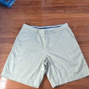 Men’s Khaki Shorts